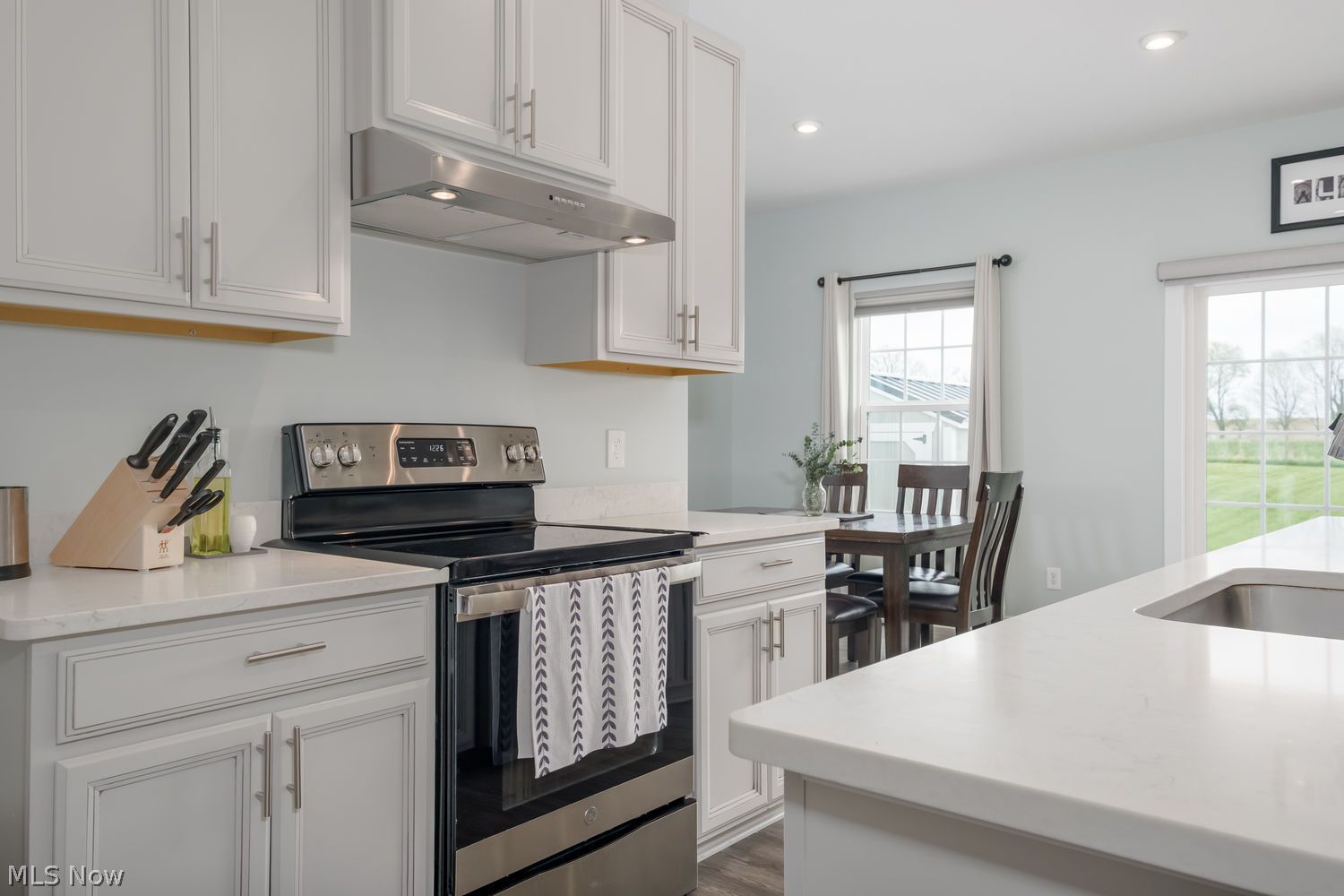 7906 Cobbler Avenue NE Canton OH 44721