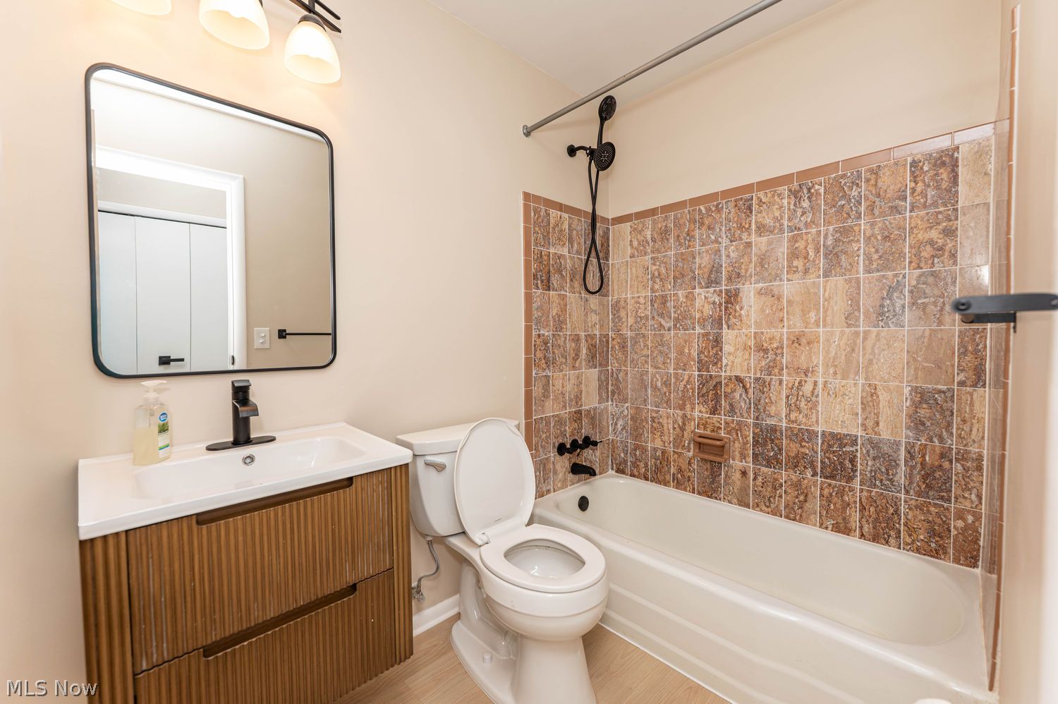 492 Jeannette Drive Richmond Heights OH 44143