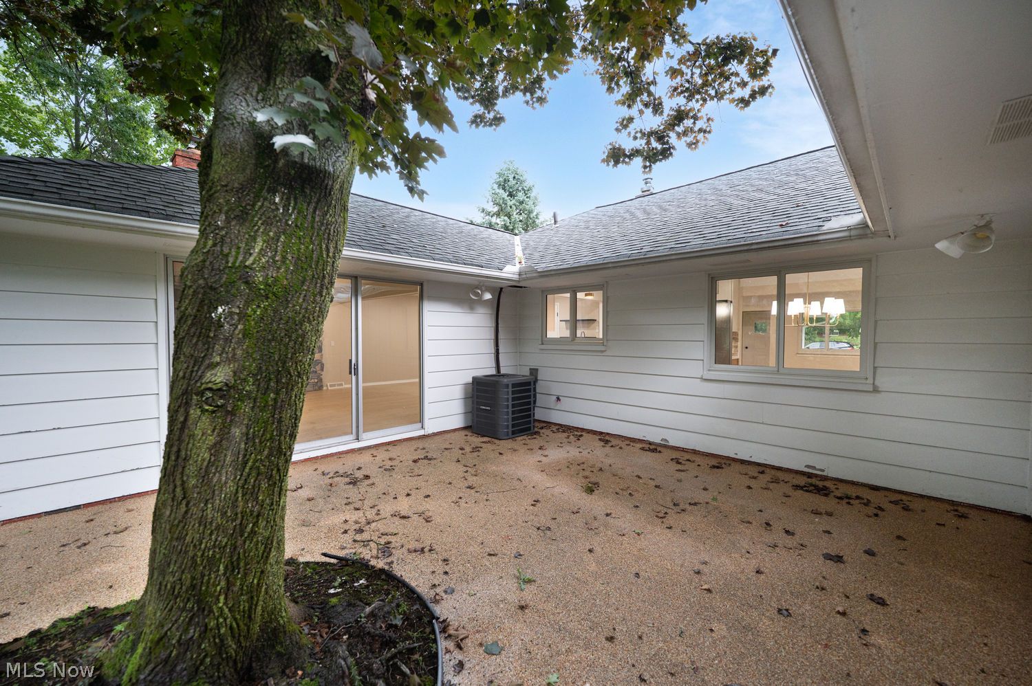 492 Jeannette Drive Richmond Heights OH 44143