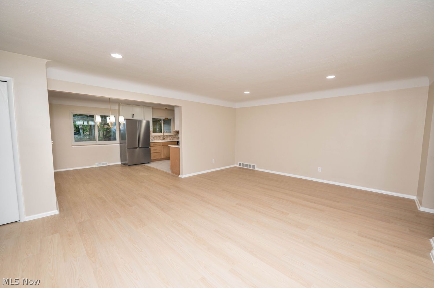 492 Jeannette Drive Richmond Heights OH 44143