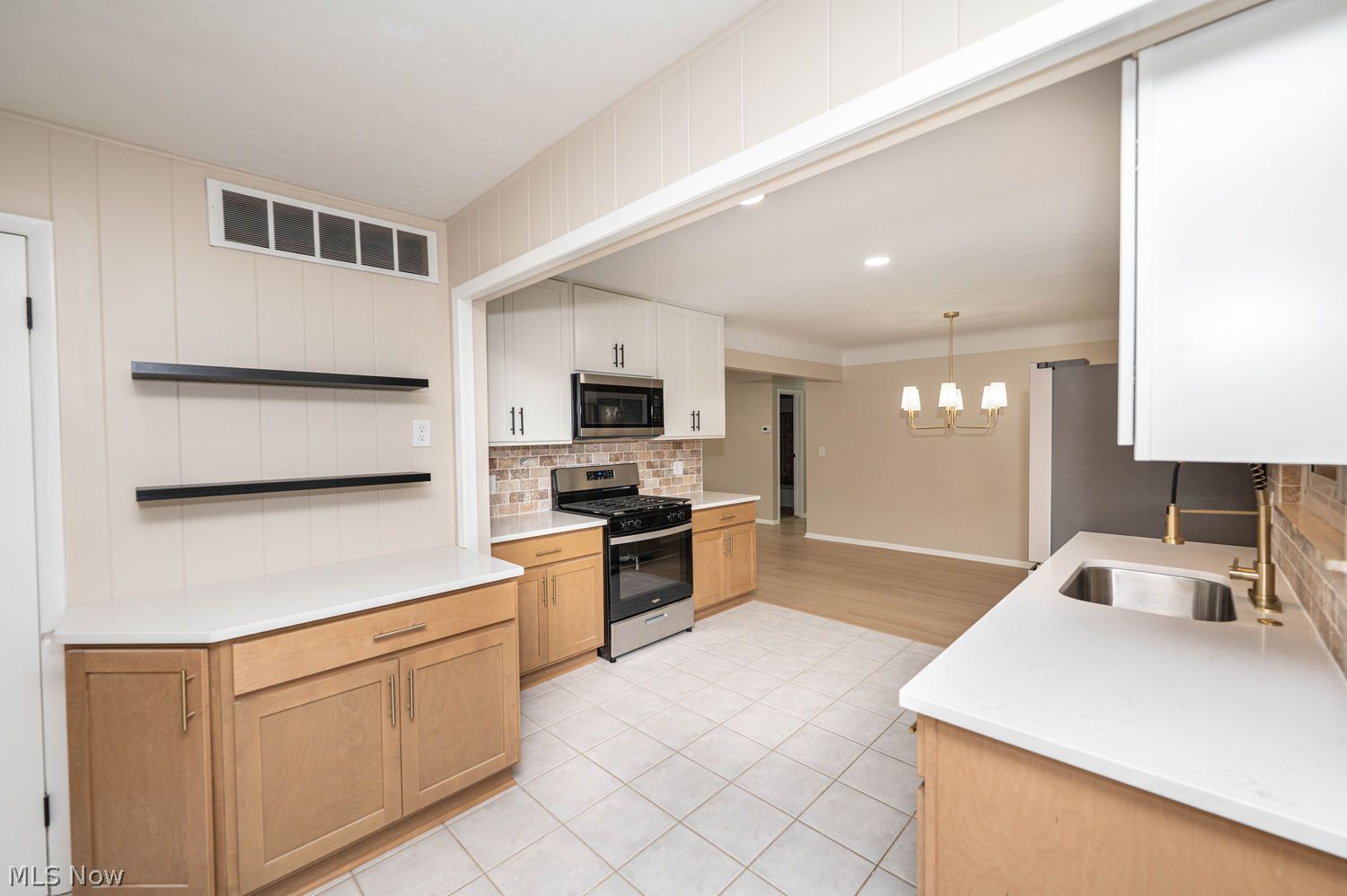 492 Jeannette Drive Richmond Heights OH 44143
