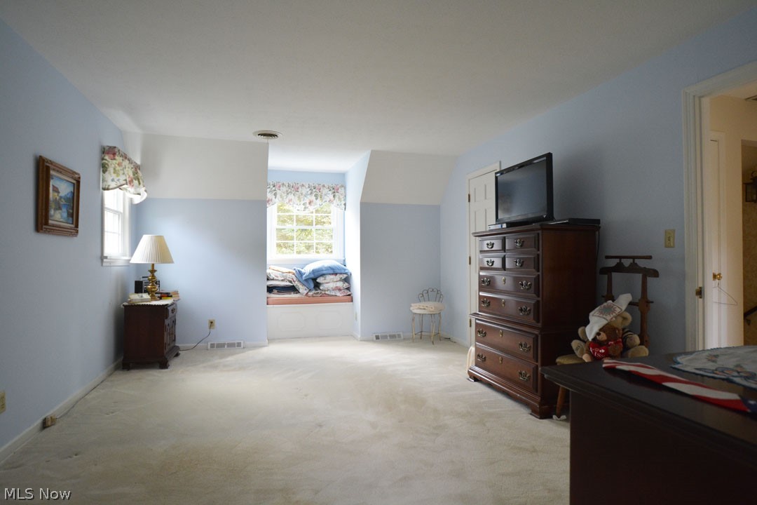 71 Maple Hill Drive Chagrin Falls OH 44022