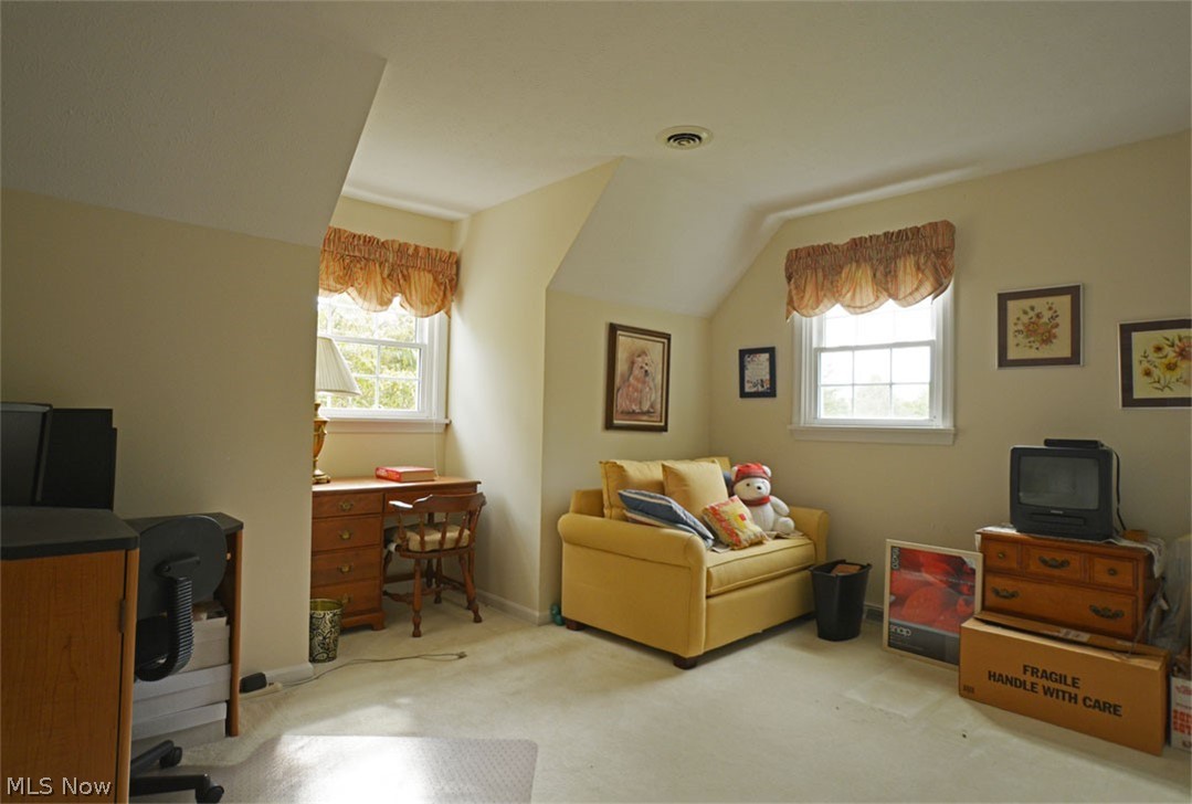 71 Maple Hill Drive Chagrin Falls OH 44022