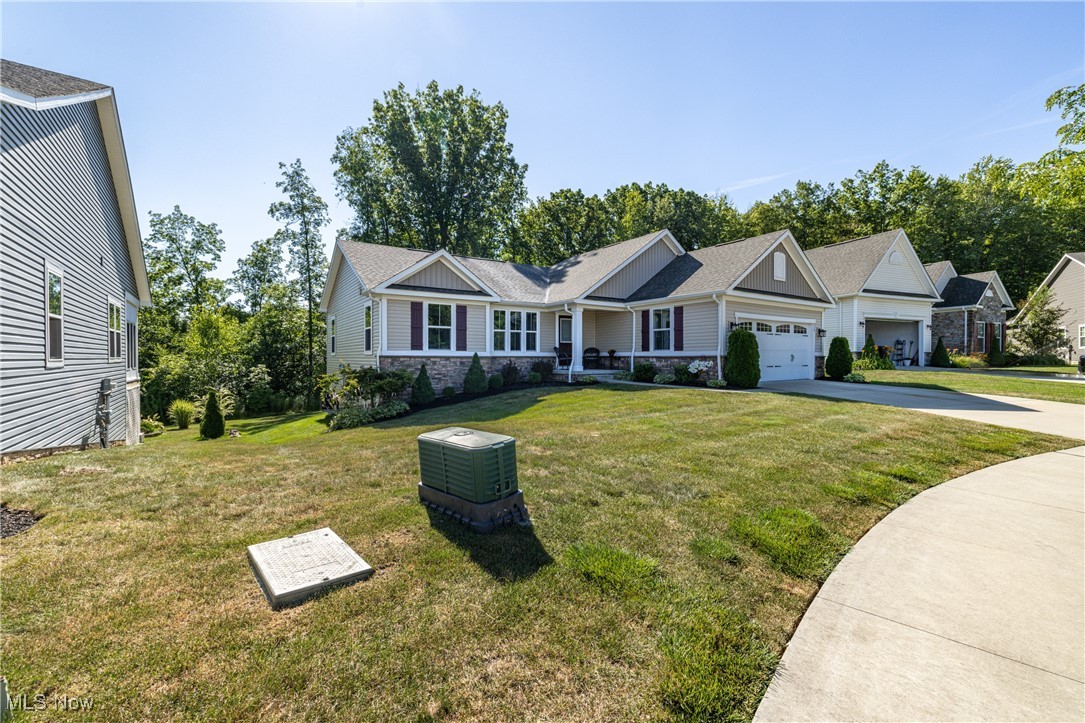 820 Sunrise Circle Aurora OH 44202