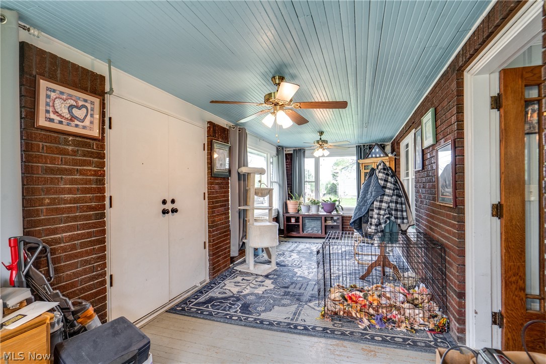 1682 S County Line Road Geneva OH 44041
