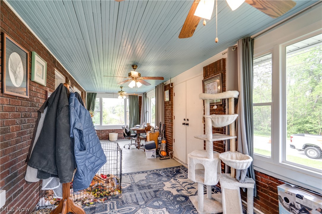 1682 S County Line Road Geneva OH 44041