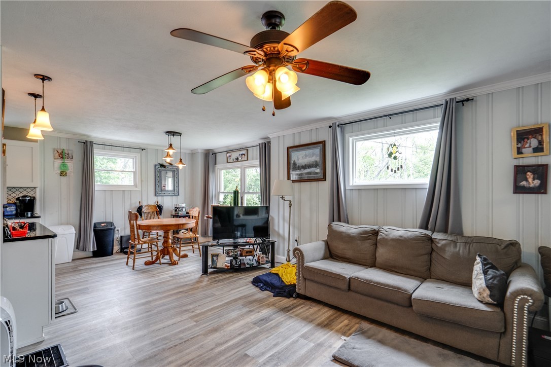 1682 S County Line Road Geneva OH 44041