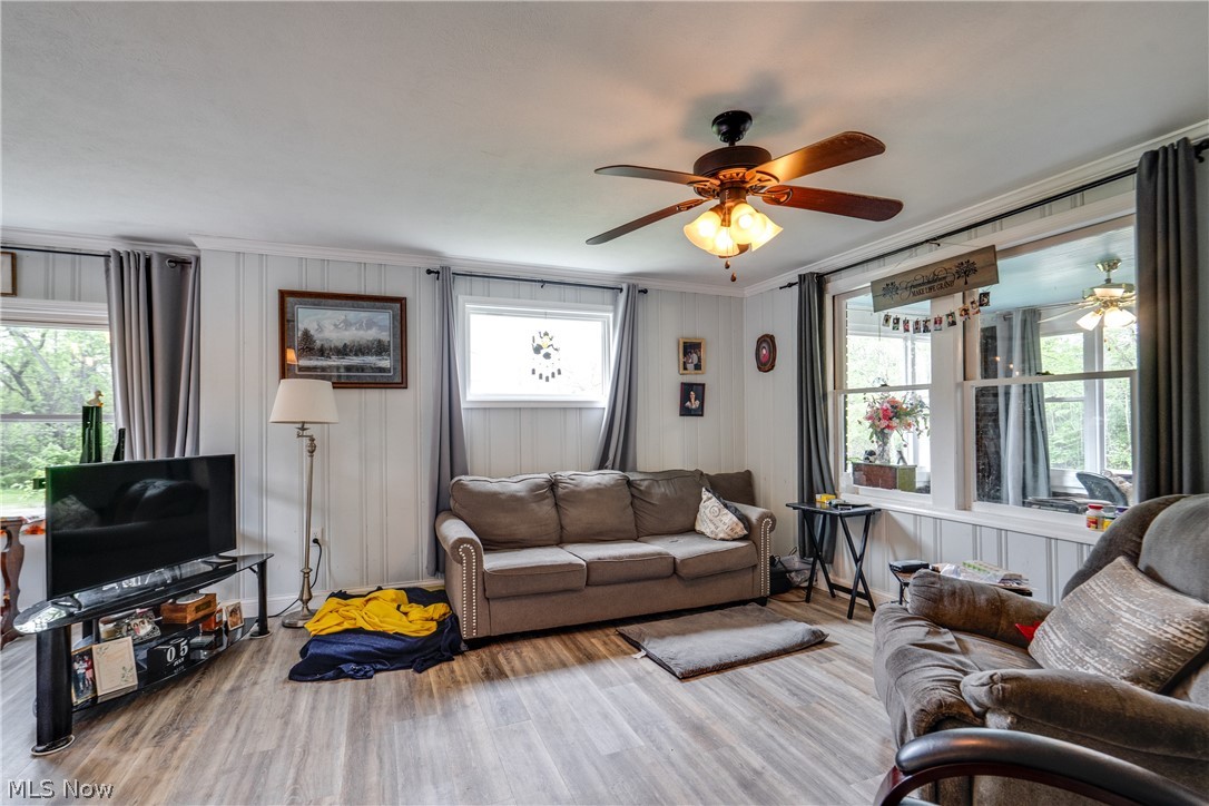 1682 S County Line Road Geneva OH 44041