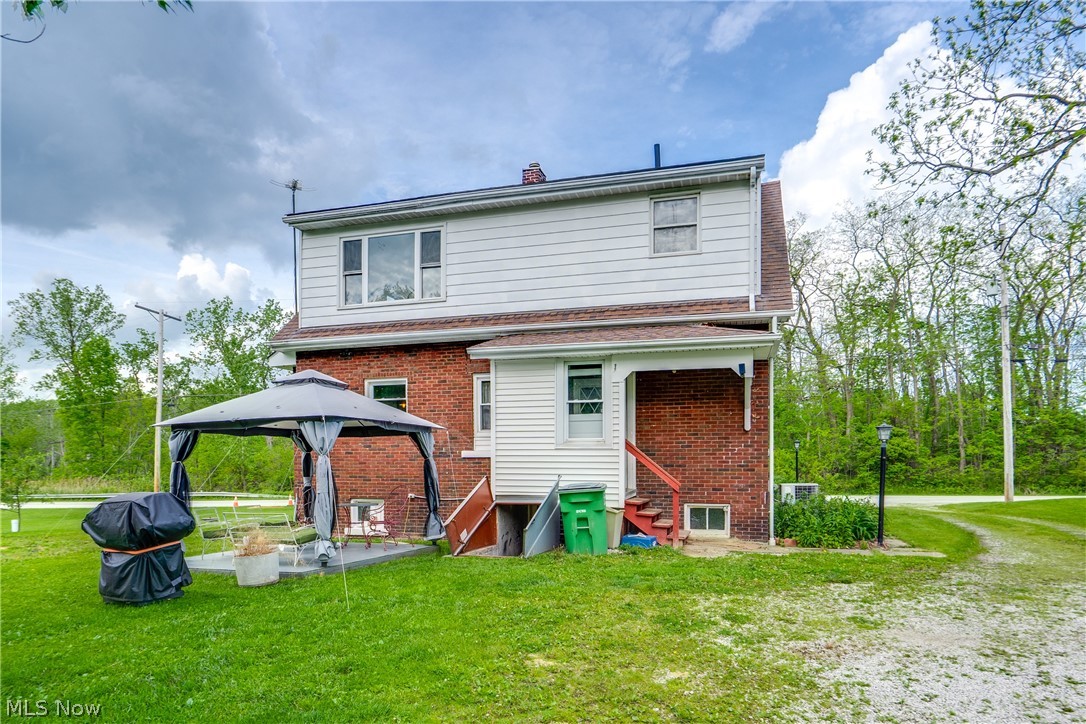 1682 S County Line Road Geneva OH 44041