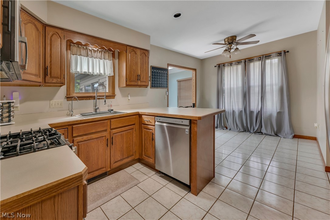 8241 Akron Canfield Road Canfield OH 44406
