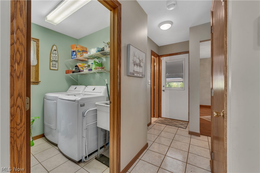 8241 Akron Canfield Road Canfield OH 44406