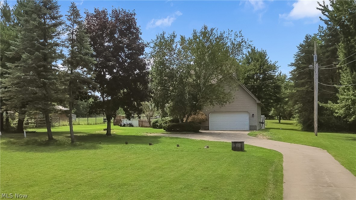 8241 Akron Canfield Road Canfield OH 44406