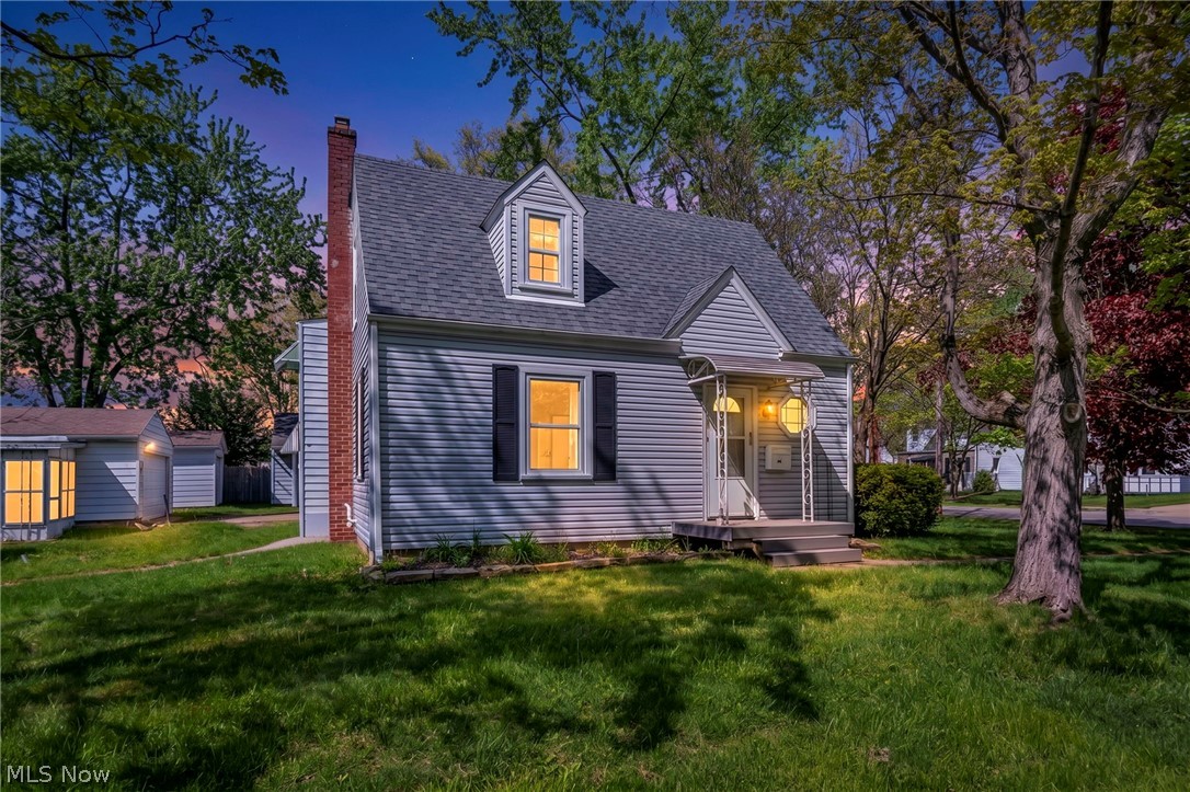 228 Sanford Street Ravenna OH 44266
