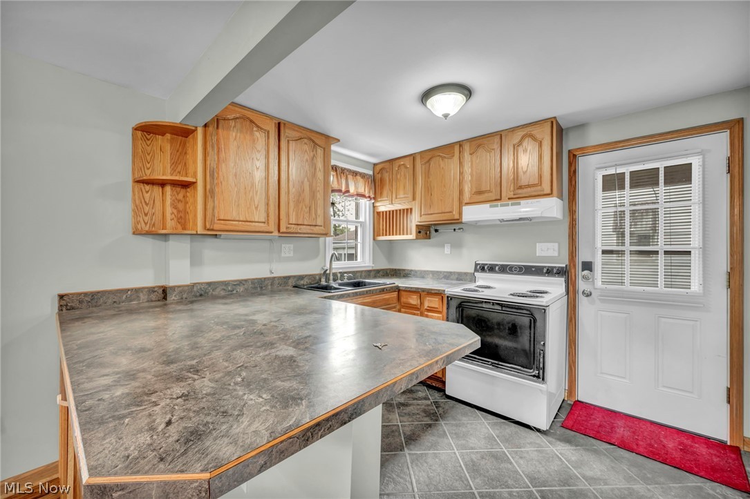 228 Sanford Street Ravenna OH 44266