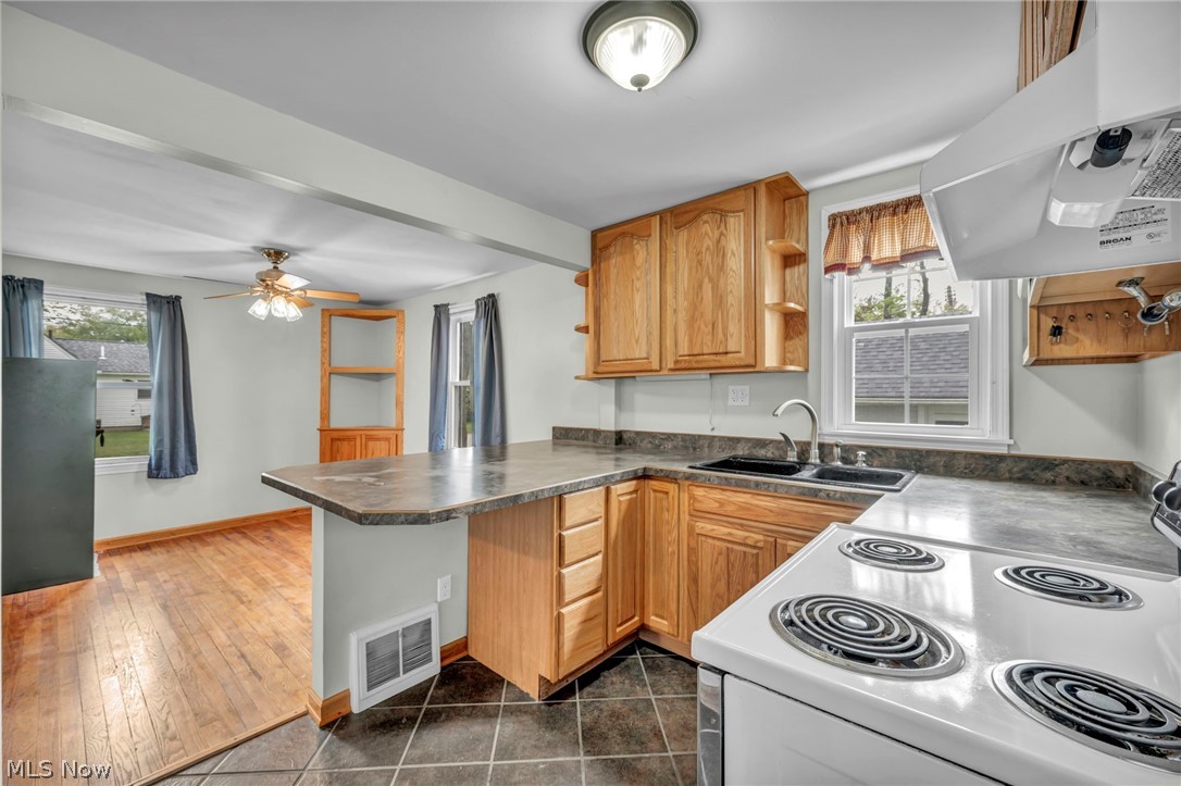 228 Sanford Street Ravenna OH 44266