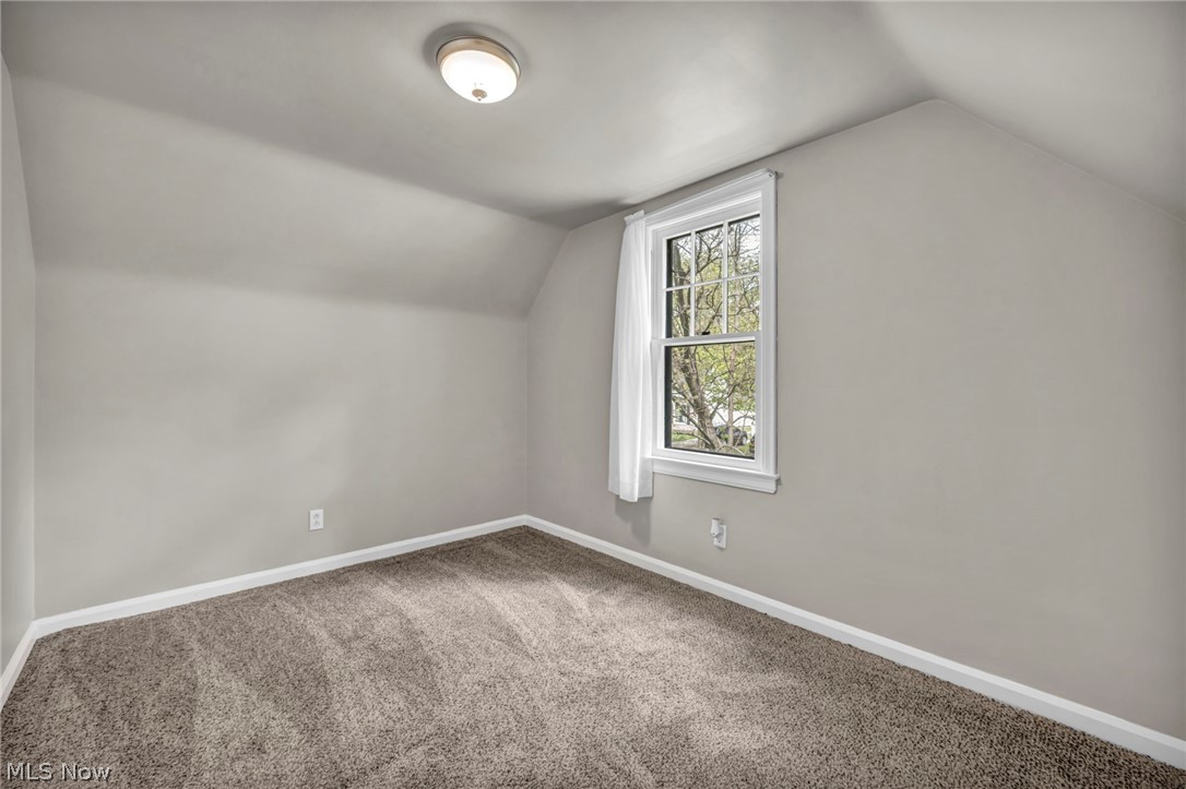 228 Sanford Street Ravenna OH 44266
