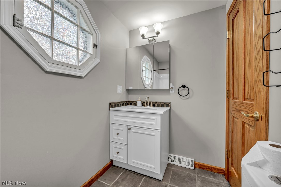 228 Sanford Street Ravenna OH 44266