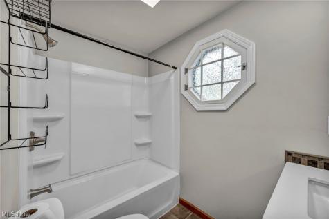 228 Sanford Street Ravenna OH 44266