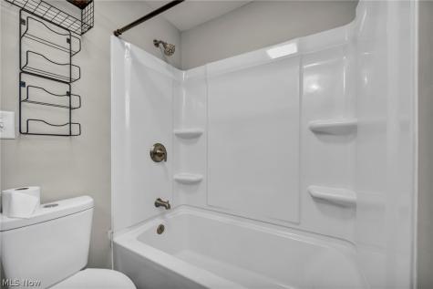 228 Sanford Street Ravenna OH 44266