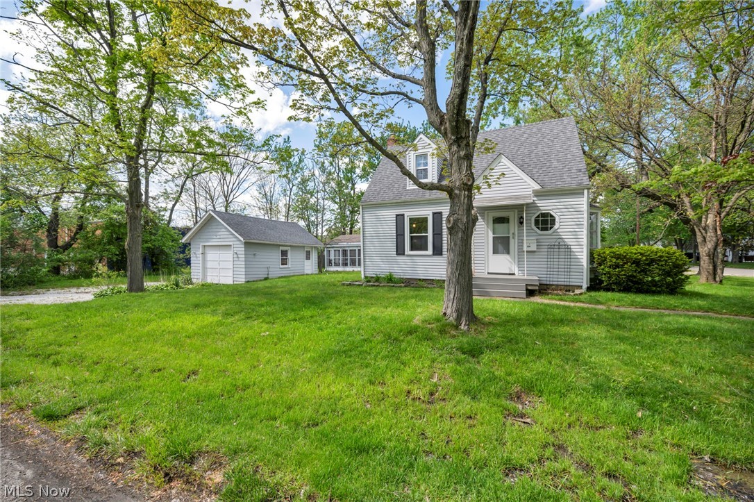 228 Sanford Street Ravenna OH 44266