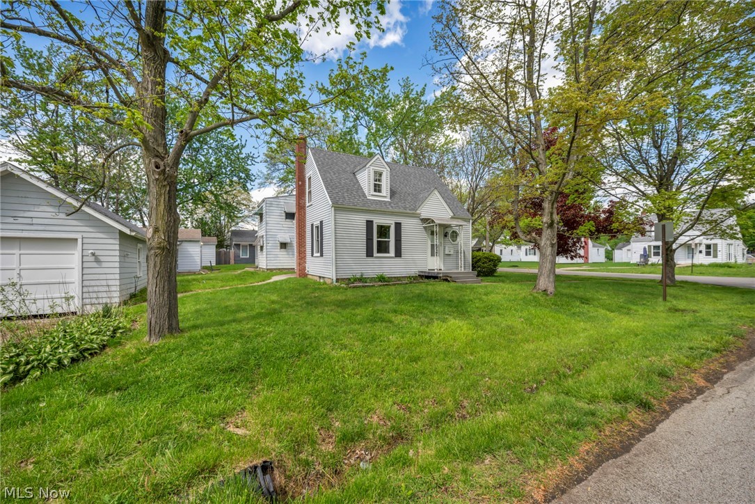 228 Sanford Street Ravenna OH 44266