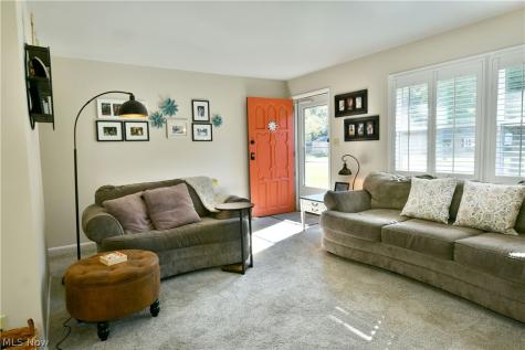 612 Pierce Drive Youngstown OH 44511