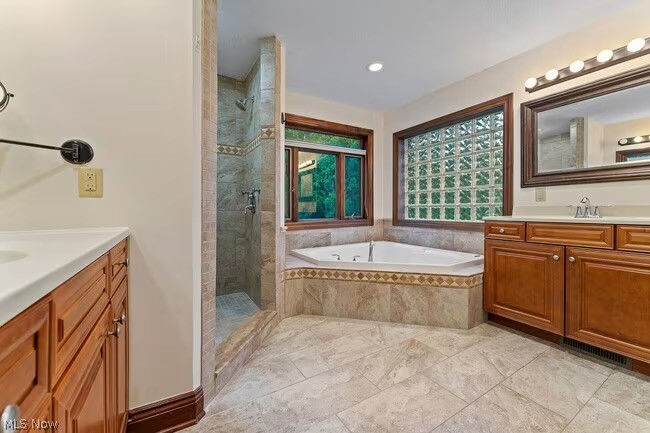 652 Saddlebrook Drive Boardman OH 44512