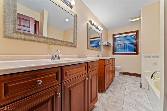 652 Saddlebrook Drive Boardman OH 44512