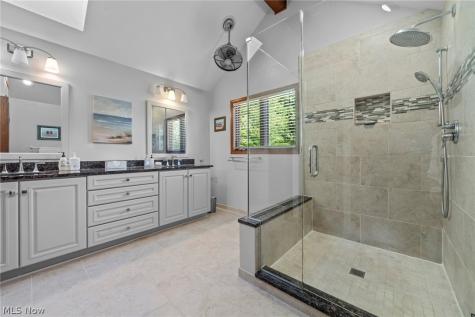 6670 Beechwood Drive Independence OH 44131