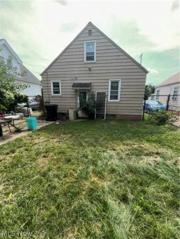 19507 Muskoka Avenue Euclid OH 44119