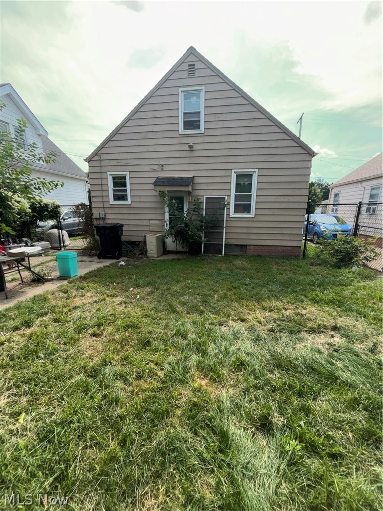 19507 Muskoka Avenue Euclid OH 44119
