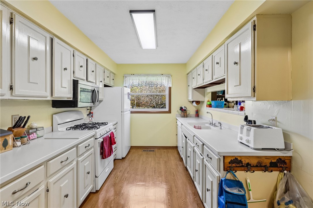 5654 Everett East Road Hubbard OH 44425
