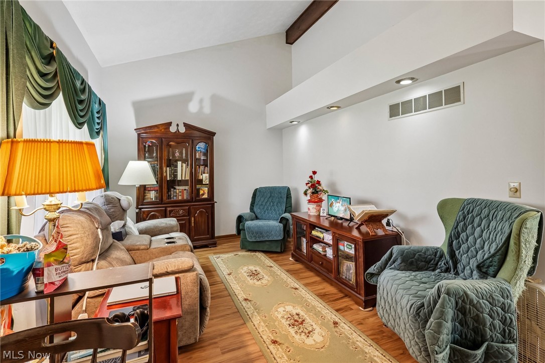5654 Everett East Road Hubbard OH 44425