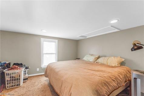 422 W Smith Road Medina OH 44256
