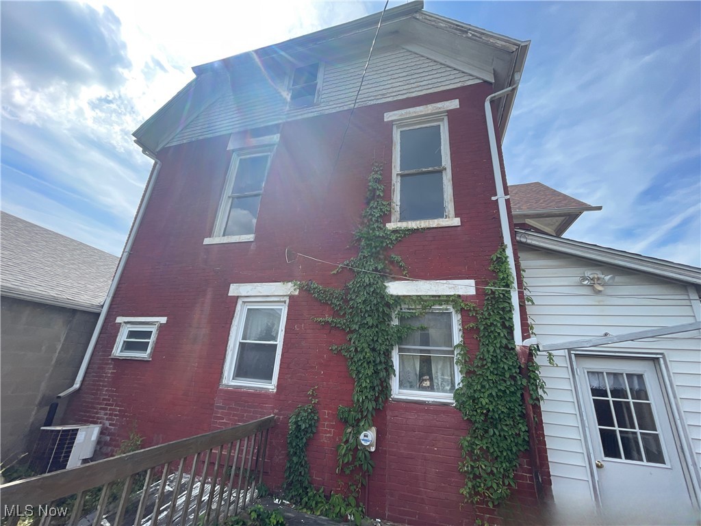 48 S Main Street Roseville OH 43777