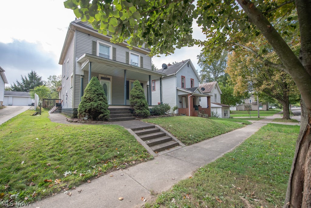 426 E Front Street Dover OH 44622