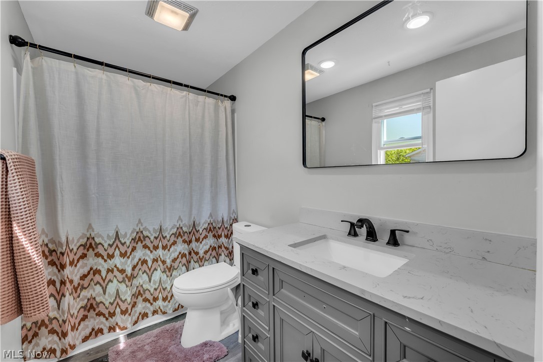 1248 E 359th Street Eastlake OH 44095