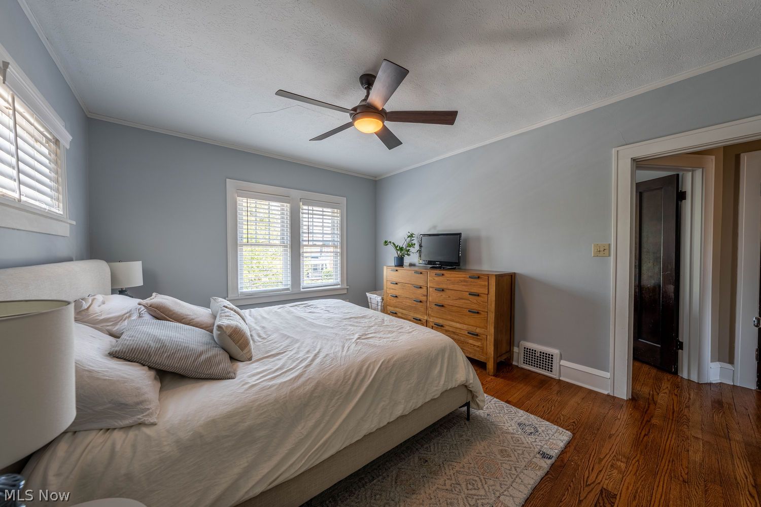 2137 Northland Avenue Lakewood OH 44107