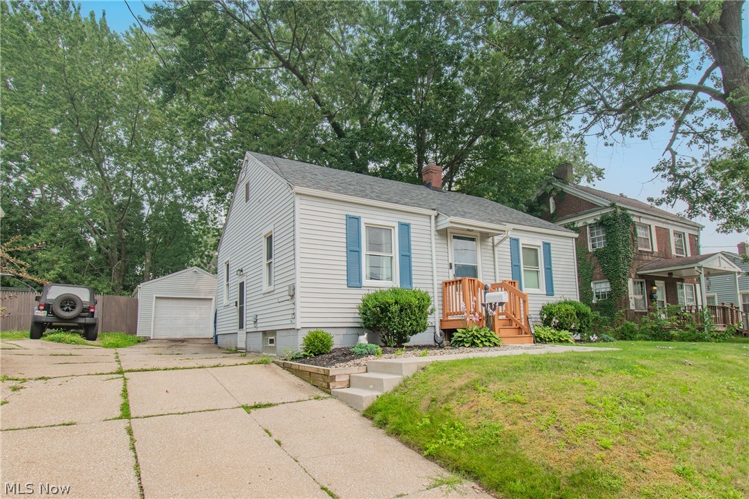 349 Morningview Avenue Akron OH 44305