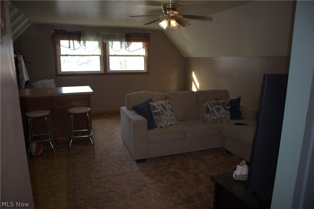 644 Southern Boulevard NW Warren OH 44485