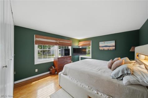 2354 Frederick Drive Cuyahoga Falls OH 44221