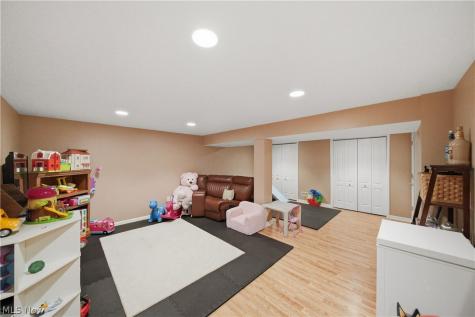 2354 Frederick Drive Cuyahoga Falls OH 44221