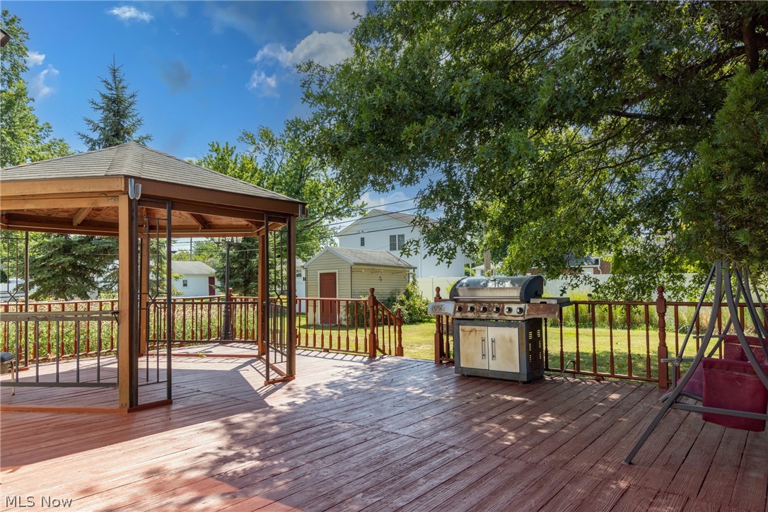 1668 Chelmsford Mayfield Heights OH 44124