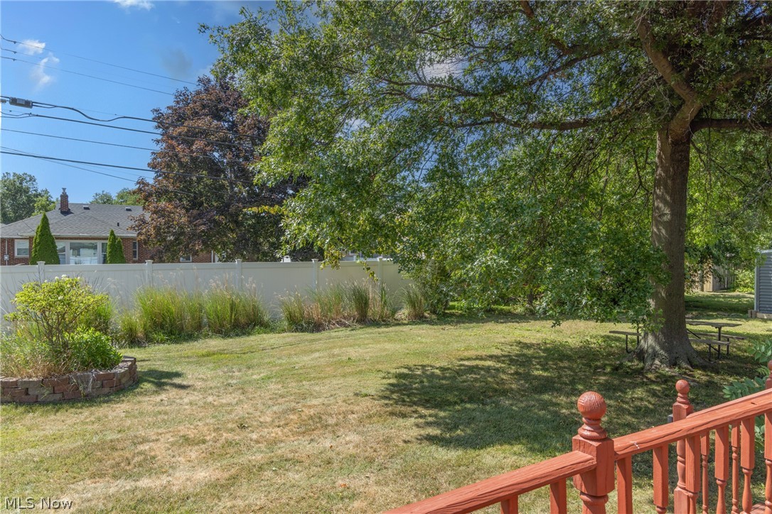 1668 Chelmsford Mayfield Heights OH 44124