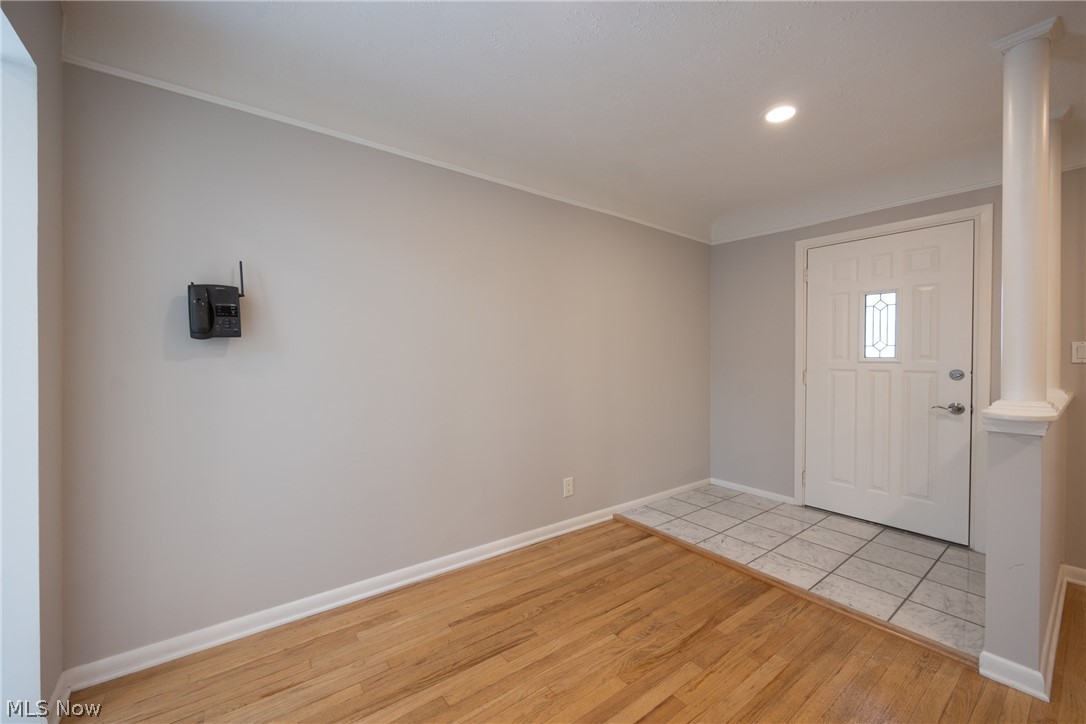 1668 Chelmsford Mayfield Heights OH 44124