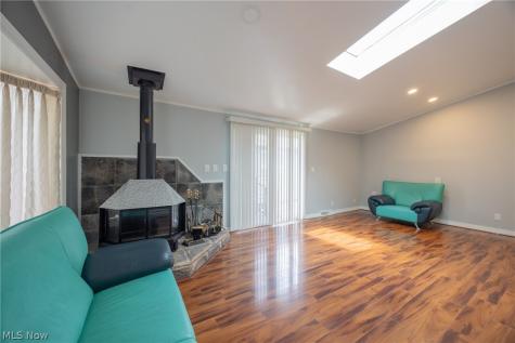 1668 Chelmsford Mayfield Heights OH 44124