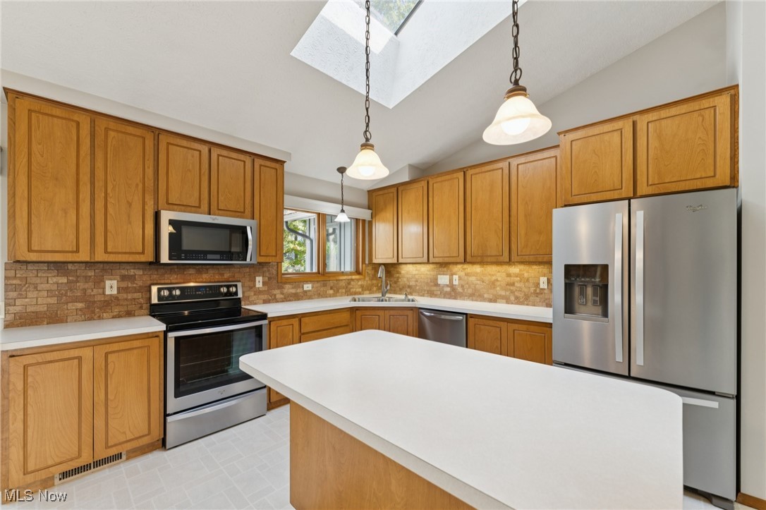 8863 Riverwood Drive North Ridgeville OH 44039