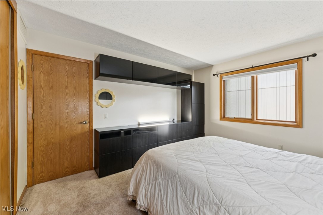 8863 Riverwood Drive North Ridgeville OH 44039