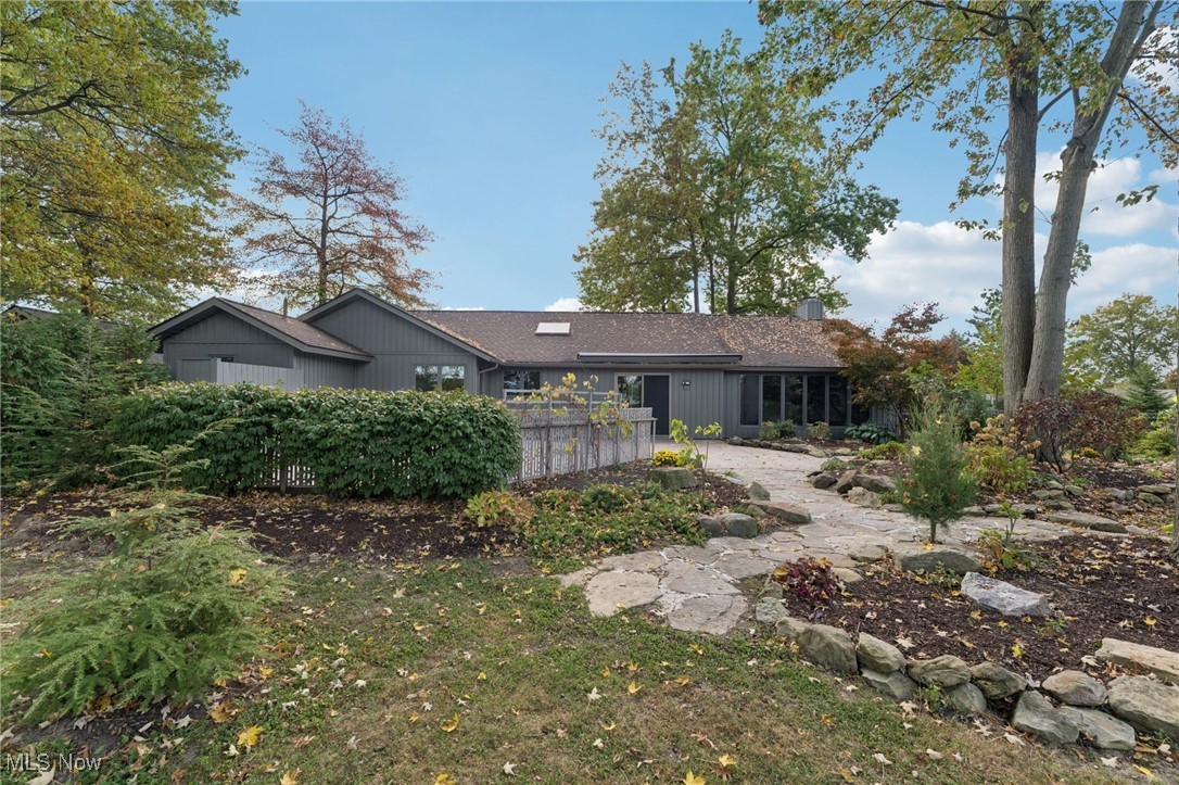 8863 Riverwood Drive North Ridgeville OH 44039