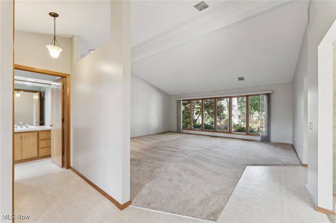 8863 Riverwood Drive North Ridgeville OH 44039